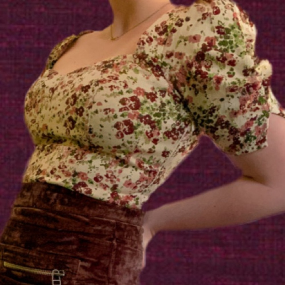 Maeve by Anthropologie fitted blouse!